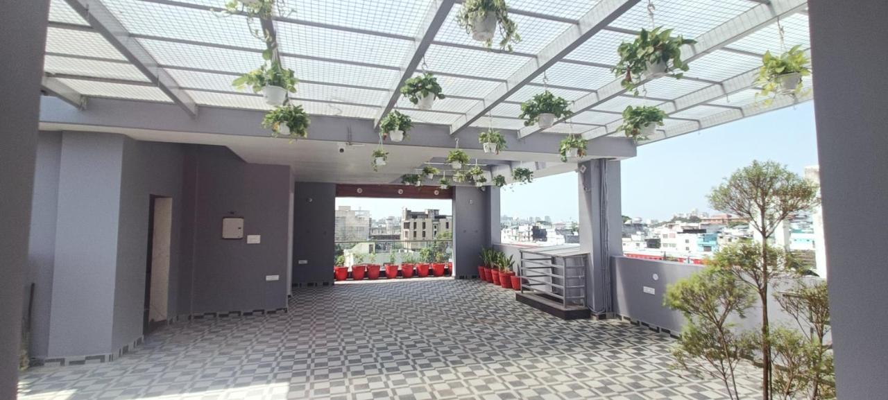 Hotel Royal Casa Лакнау Екстериор снимка
