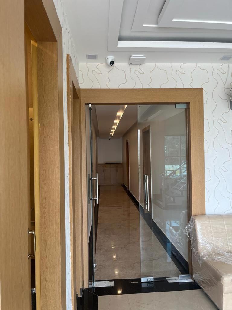 Hotel Royal Casa Лакнау Екстериор снимка