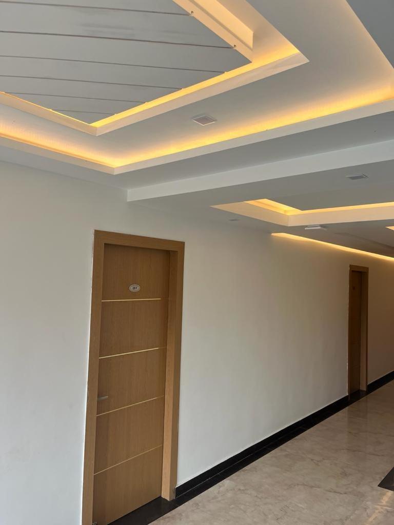 Hotel Royal Casa Лакнау Екстериор снимка